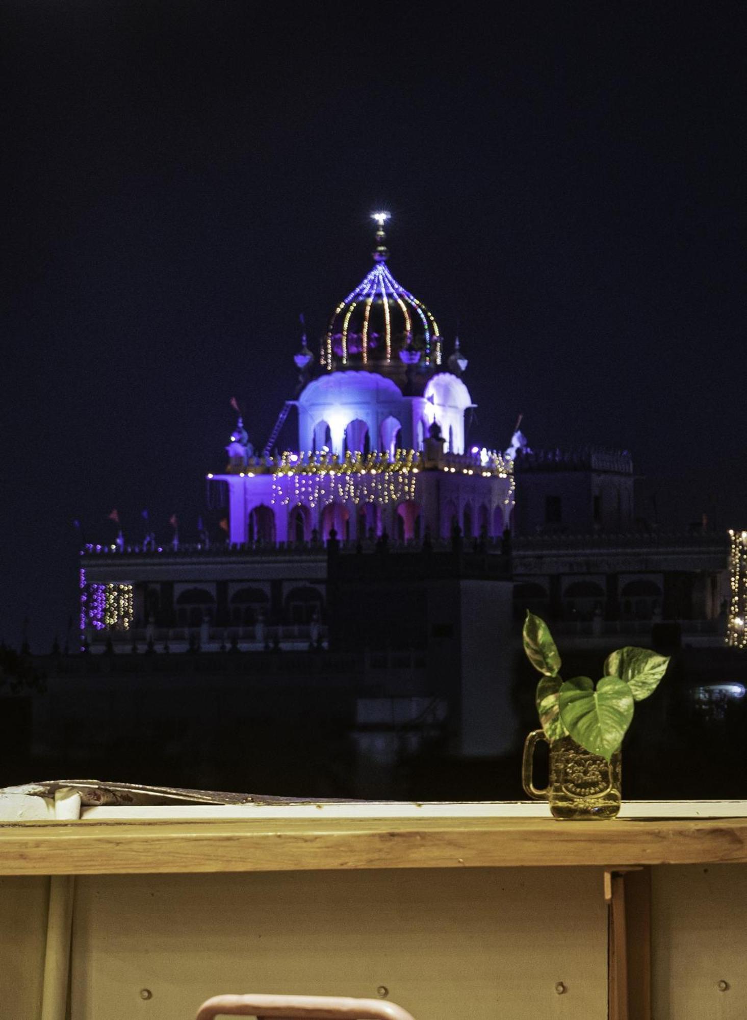 Gostops Amritsar, Chatiwind Gate Extérieur photo